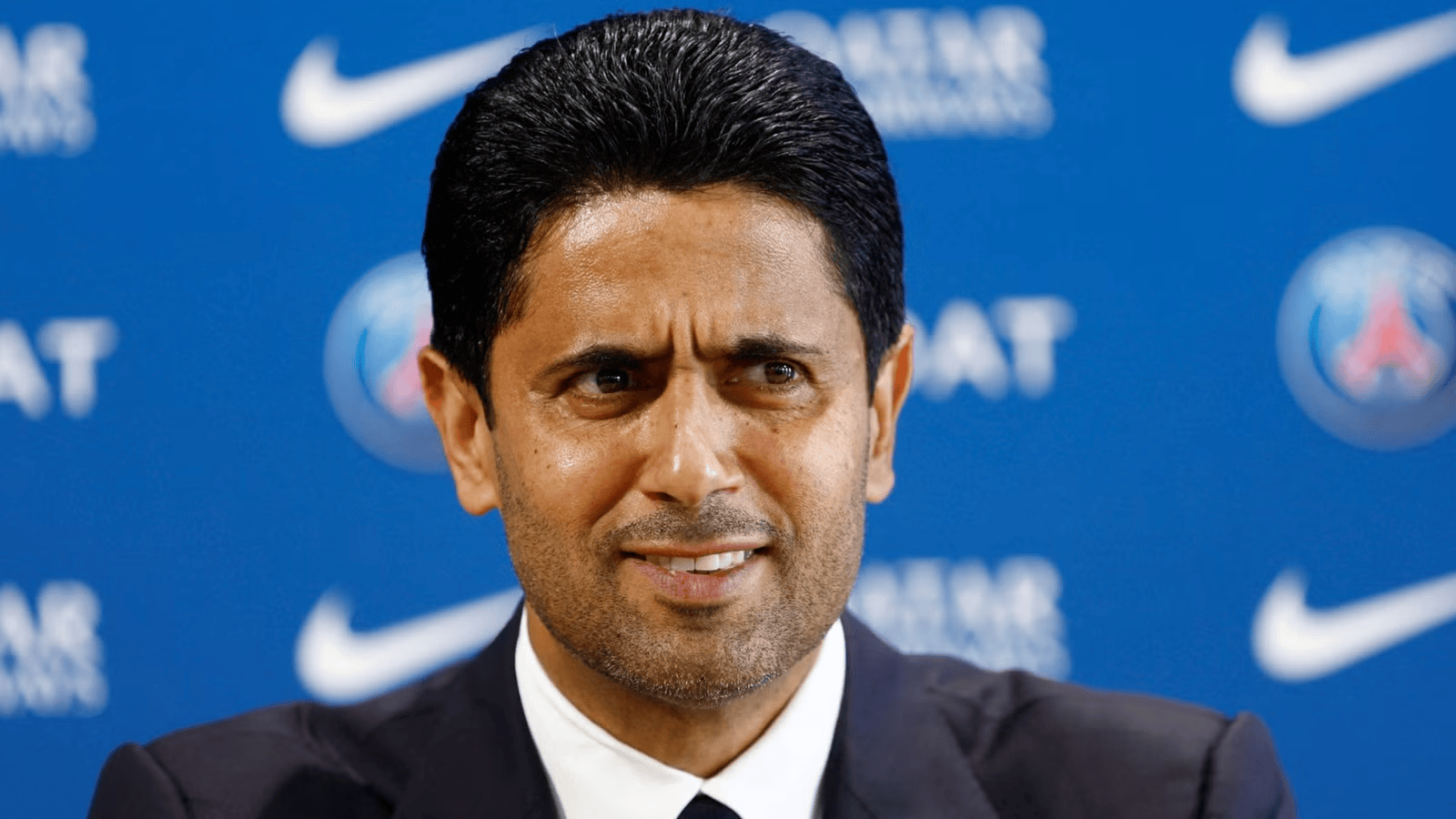 部的收入分, 巴塞罗那重, 新球场