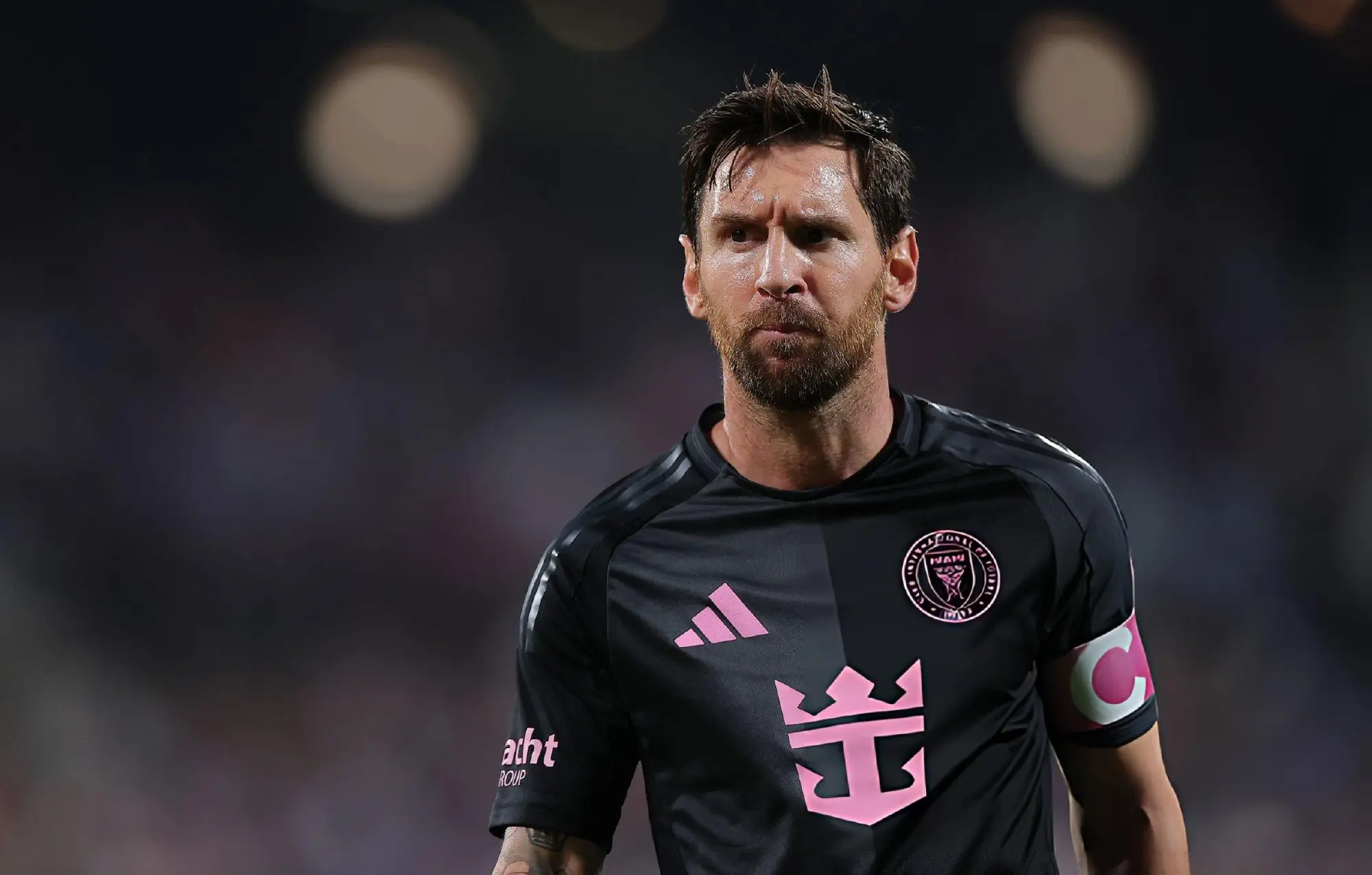 需要被教, 员不是梅西 需要被教, 员不是梅西